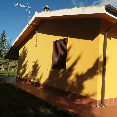 Prázdninový dům Charming Mountain House In With Panoramic View Acerenza